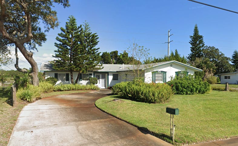 Super Cosmetic 4/2/2 Block Flip Under 240k 